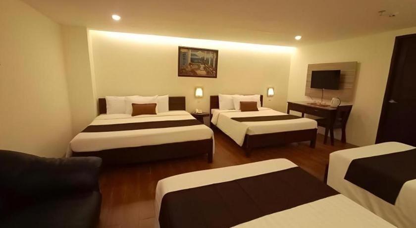 Hotel Asuncion Laoag Dış mekan fotoğraf